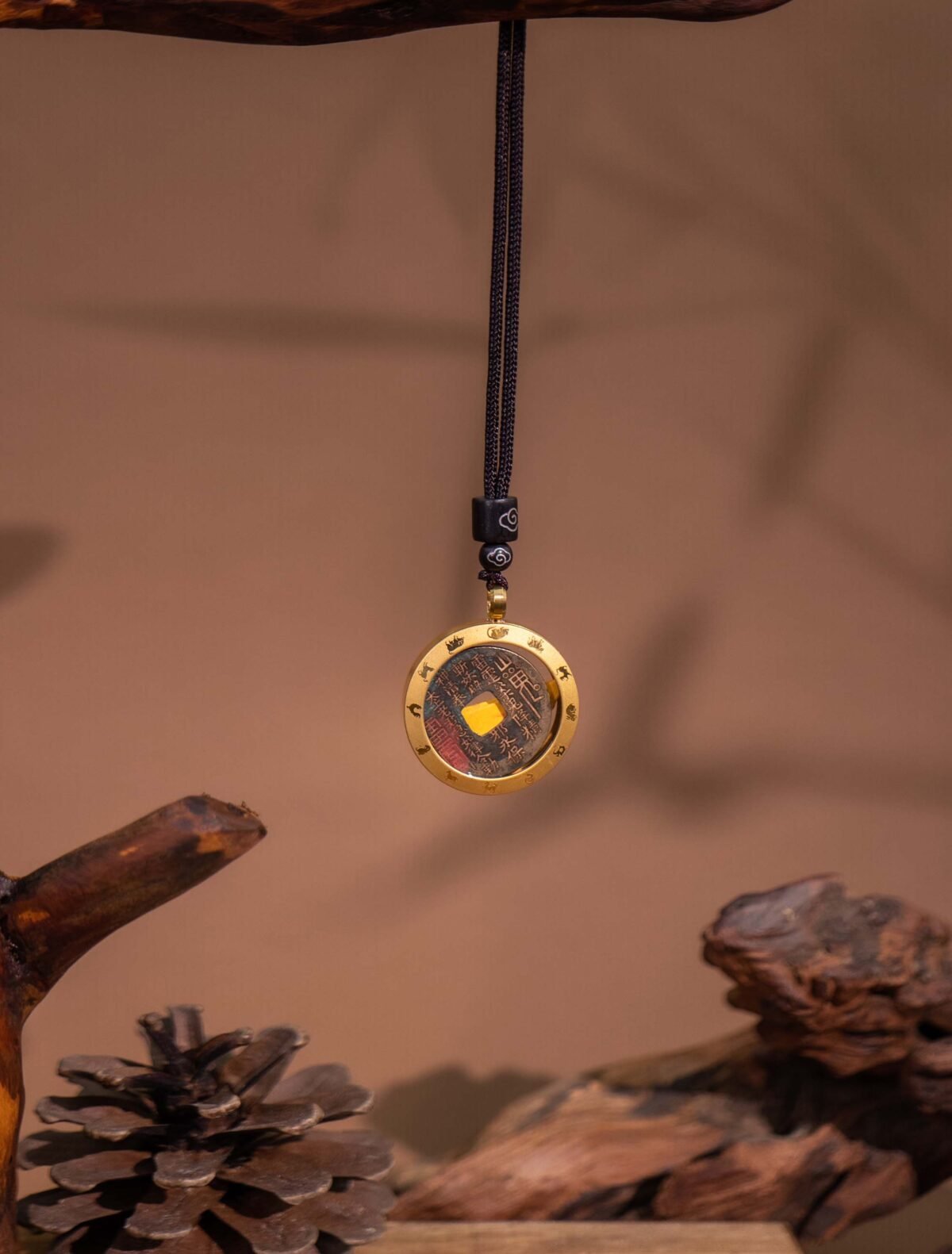 Nature & Tao ShanGui Exorcism Pendant – Vintage Coin in Protective Frame with 24 Mountains & 12 Zodiac, Black Cord & Cloud-Carved Sandalwood Beads