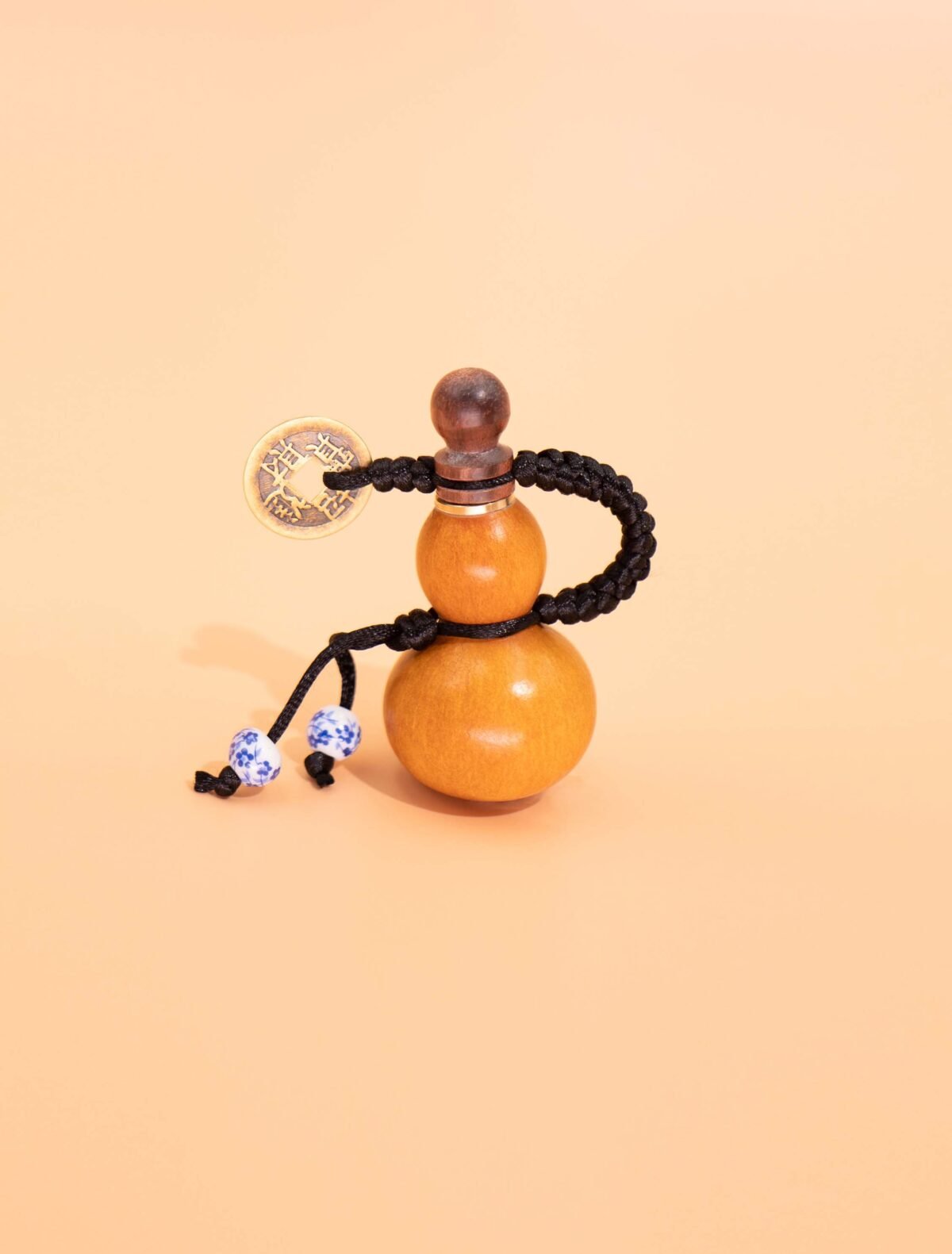 Nature & Tao Sealed Hulu ornament – Small Natural Gourd with Cork Stopper for Wishes, Protection & Safe Travel
