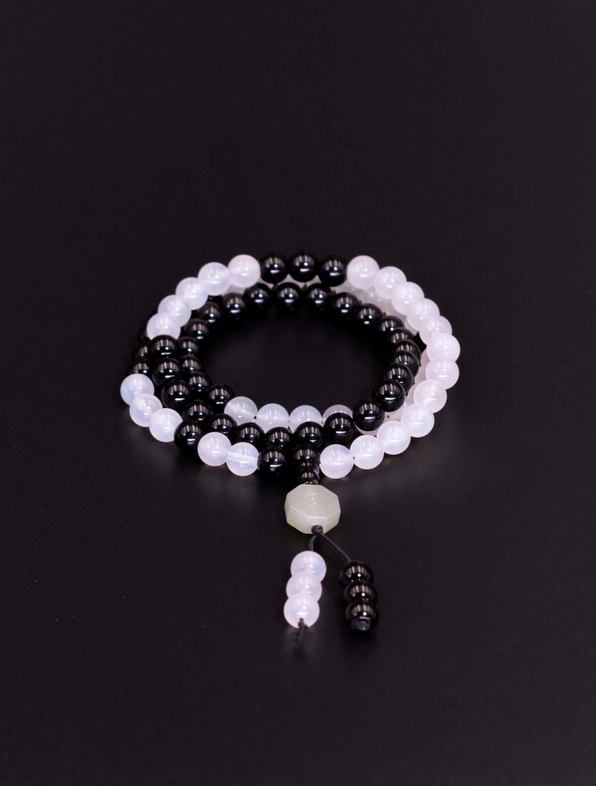 Nature & Tao Agate Flow Beads – 81 Beads of Quiet Counting, A Silent Mandala for Meditation & Daily Practice